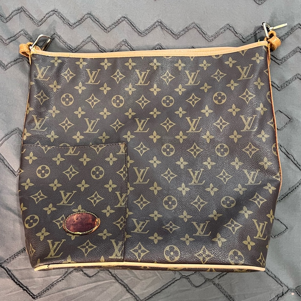 Louis Vuitton Authentic Bucket Bag Damaged USED